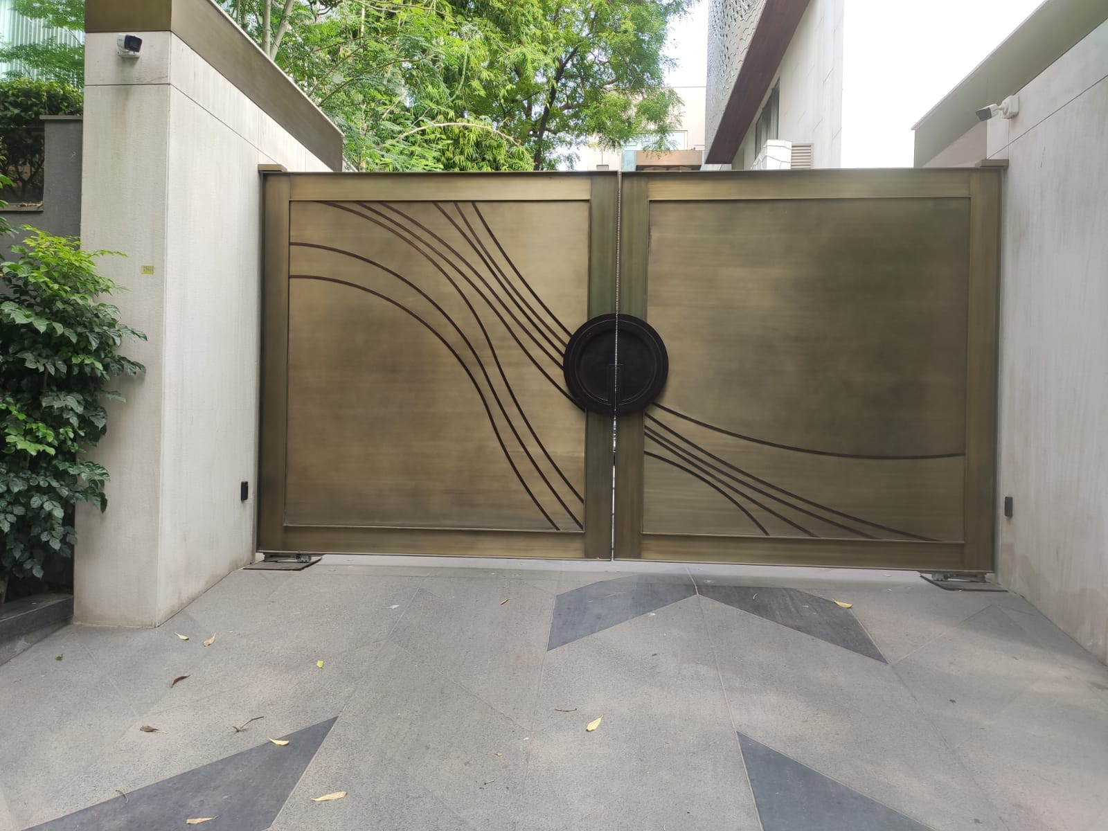 Alloy villa gate installation – gate6
