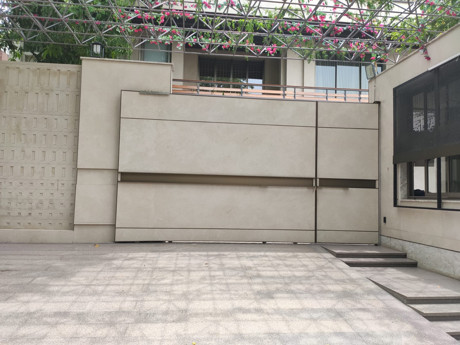 Alloy villa gate installation – gate7