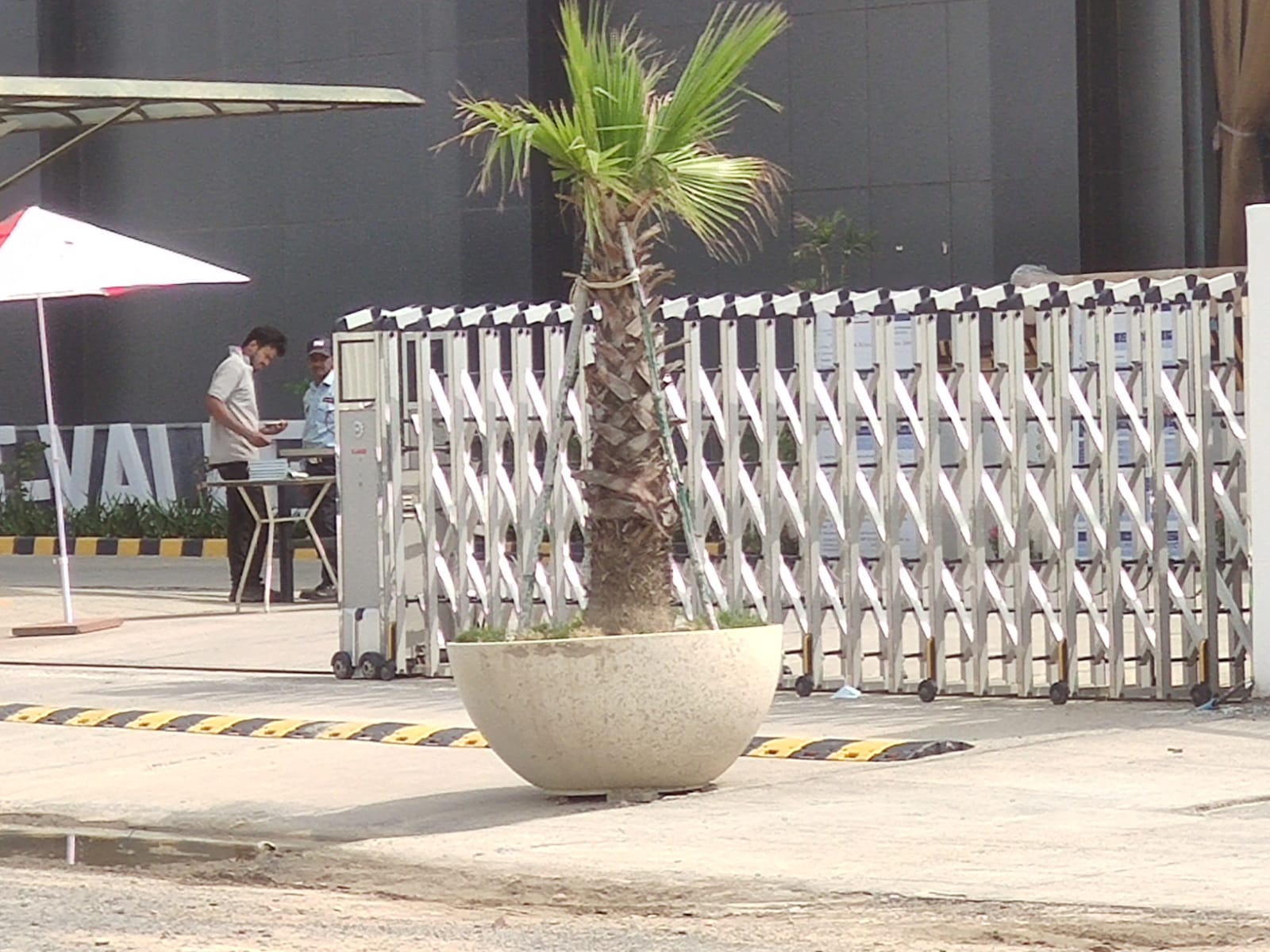 Alloy villa gate installation – gate9