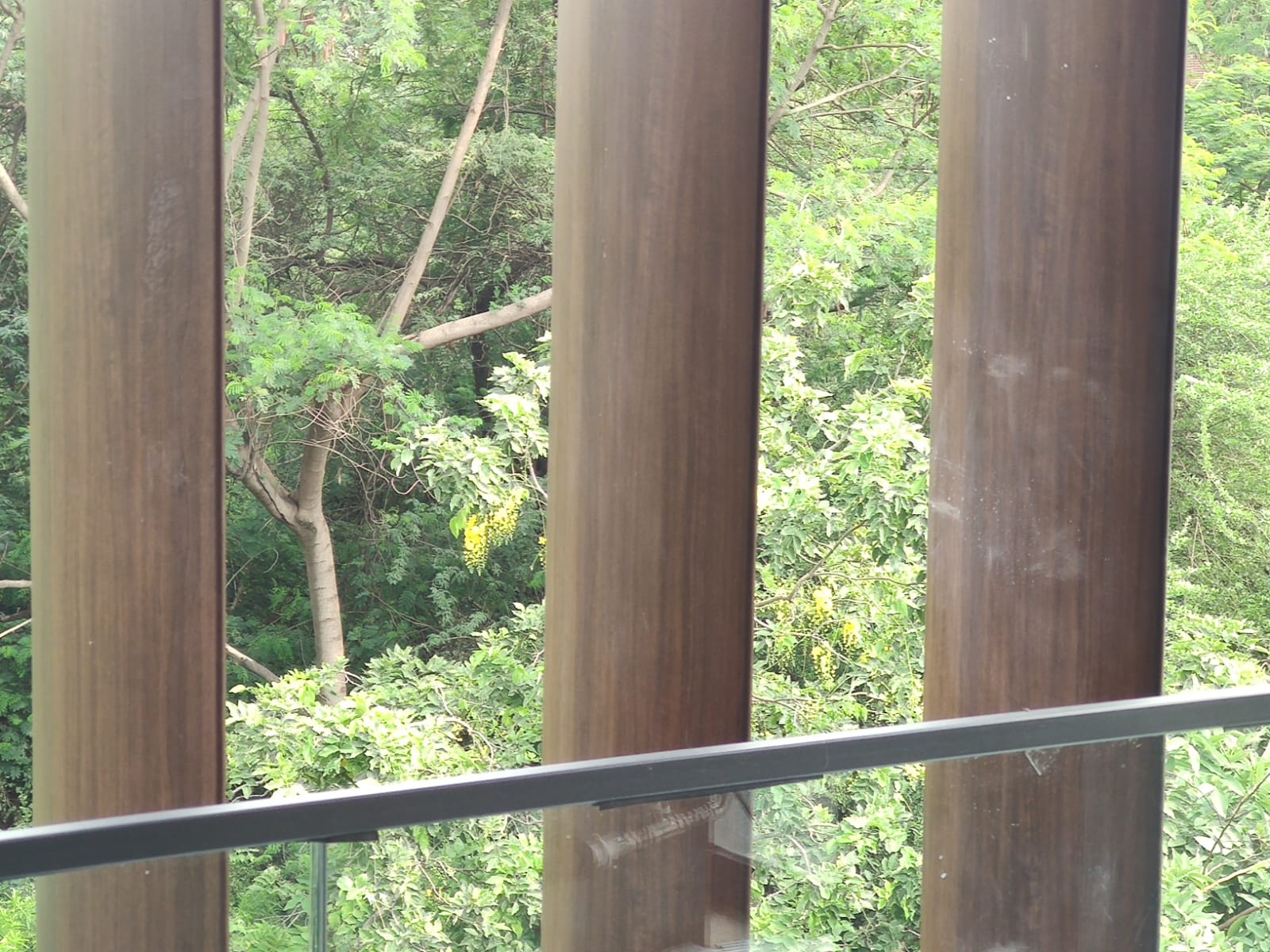 Aluminium louvre installation – louvres2