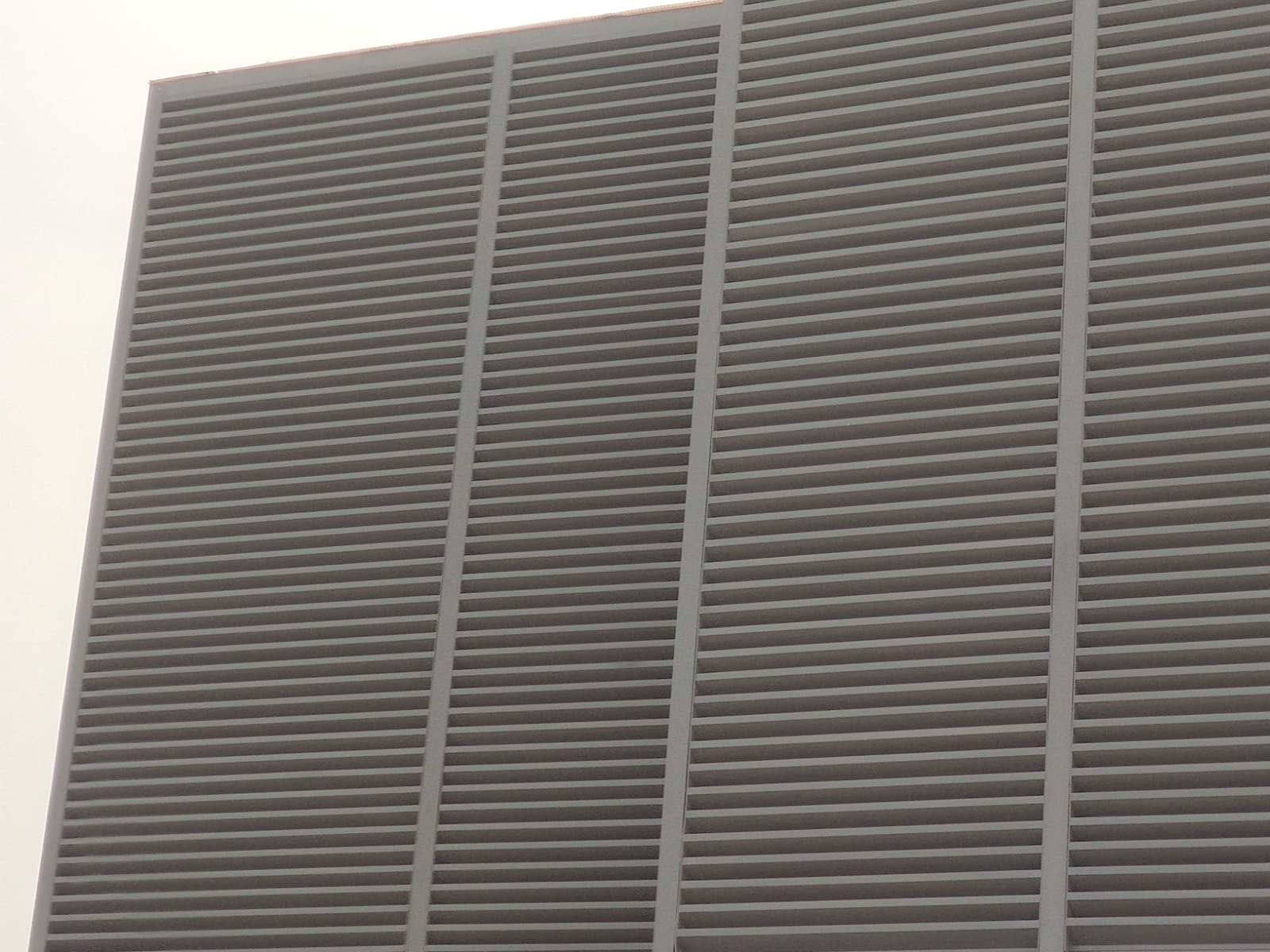 Aluminium louvre installation – louvres4